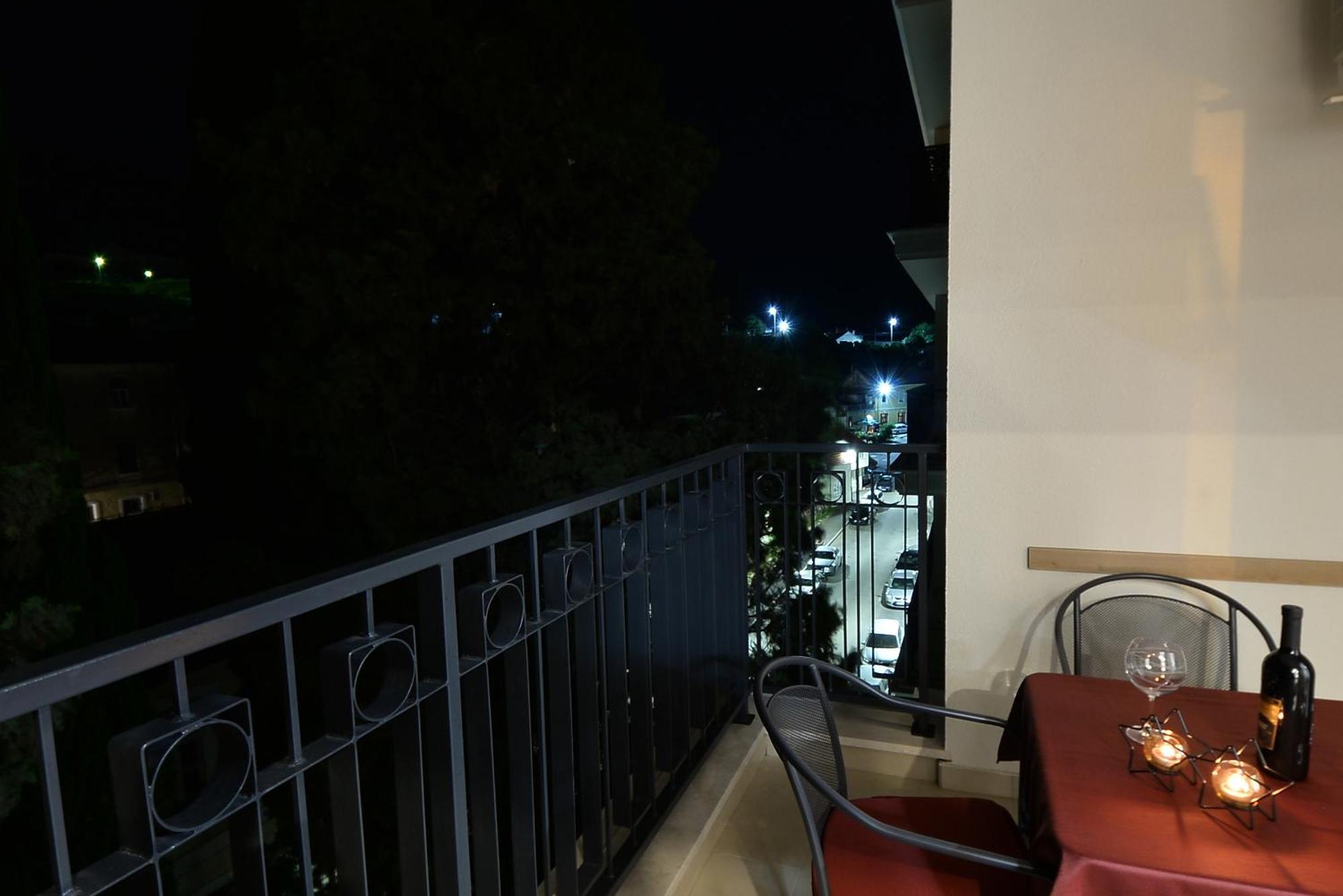 Pine 1 Apartment In The Center 特雷比涅 外观 照片